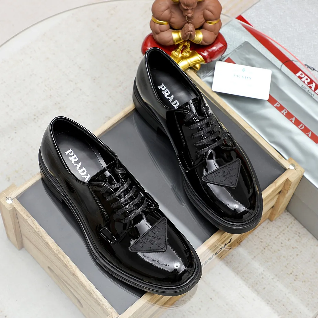 Men's shoes 💰620 💰💰🎩🎩【Prada】Counter 1:1⬆️original reproduction, absolute quality🆗original outsole, high-quality imported rubber, wear-resistant and non-slip, never degummed, upper material: imported first-layer cowhide➕anti-slip foam outsole, official website material, inner material: water-dyed leather lining, 3 colors available! Code number 38-44 (45. Can be customized)